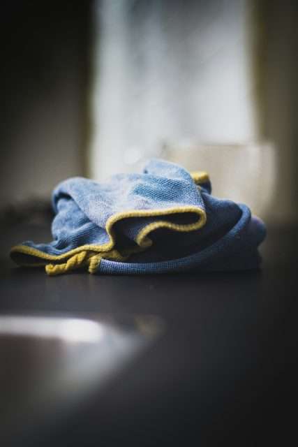 Microfiber cleaning cloths